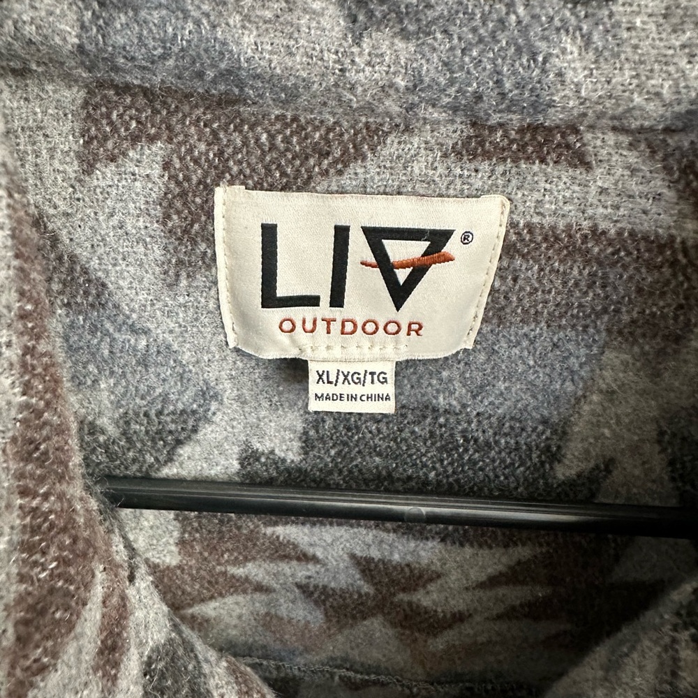 LIV Outdoor Geometric Patterned Jacket - Picture 2 of 3